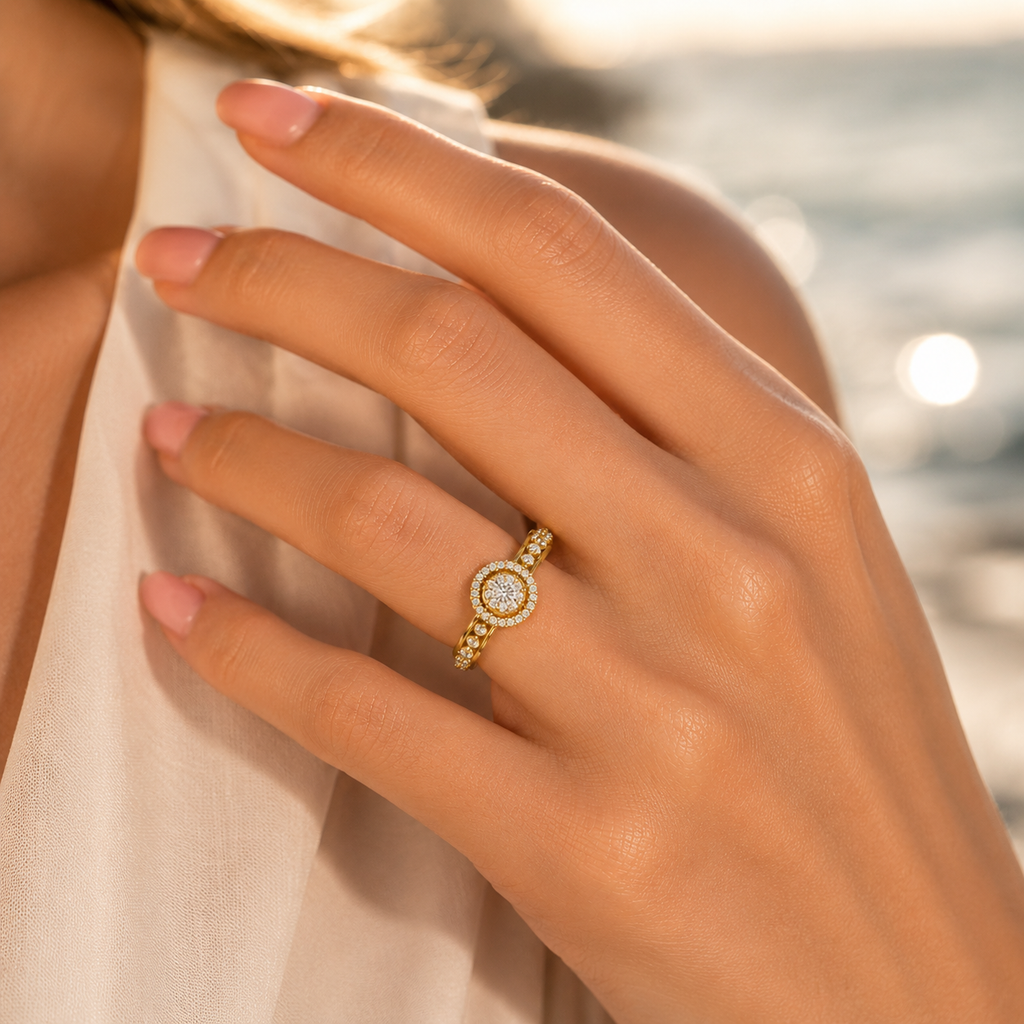 18K Gold CVD Diamond Ring VVS Clarity Elegant Fine Jewelry