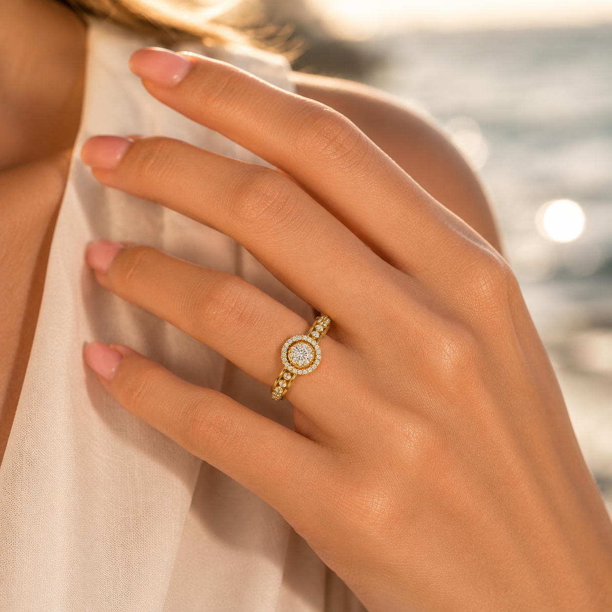 18K Gold CVD Diamond Ring VVS Clarity Elegant Fine Jewelry