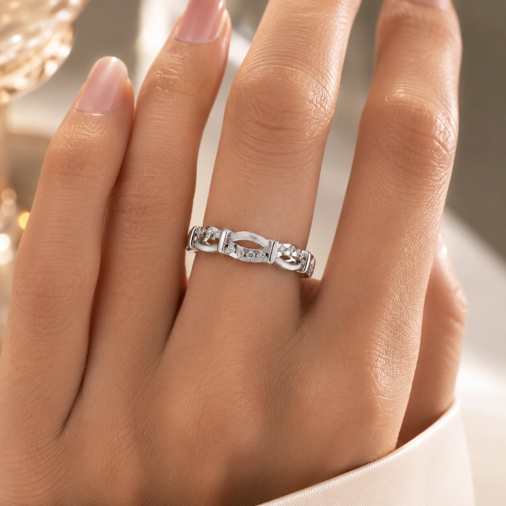 Silver Diamond Ring VVS CVD Minimal Elegant Jewelry