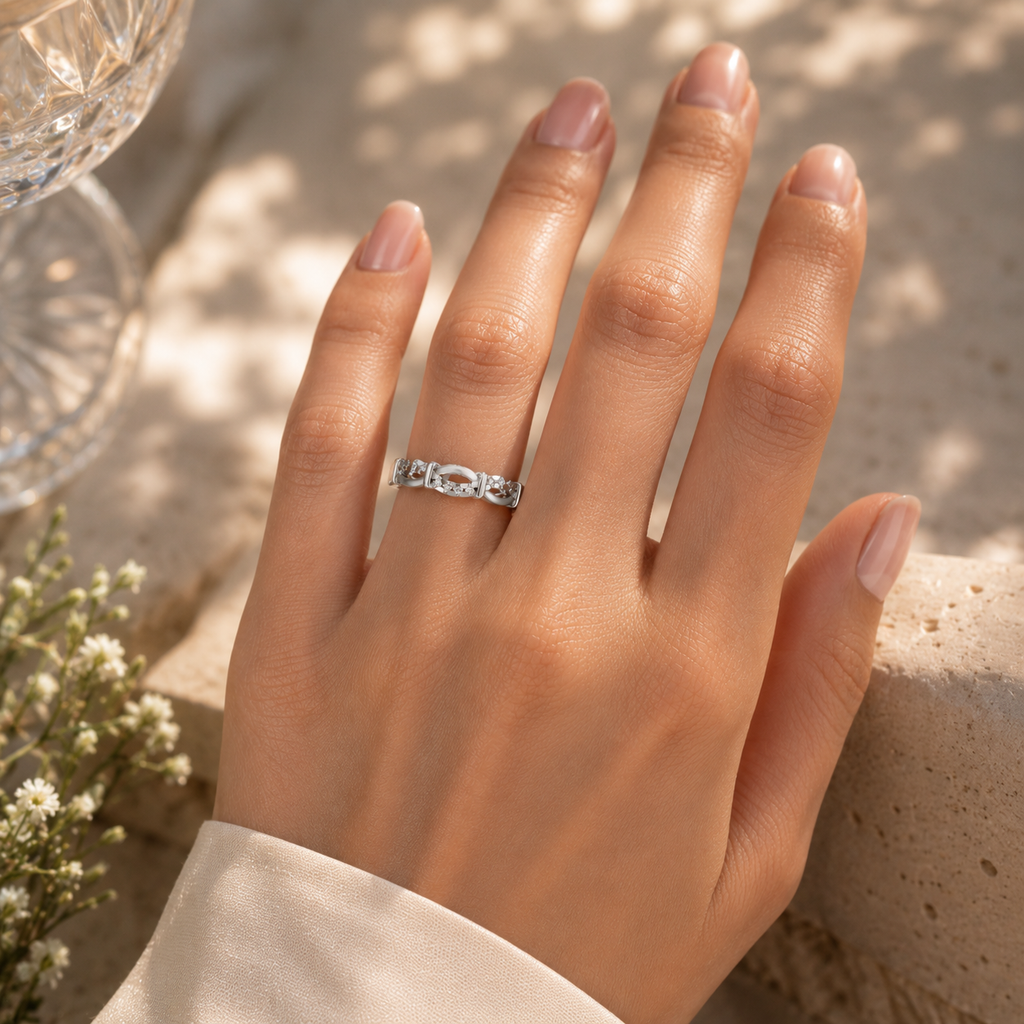 Silver Diamond Ring VVS CVD Minimal Elegant Jewelry