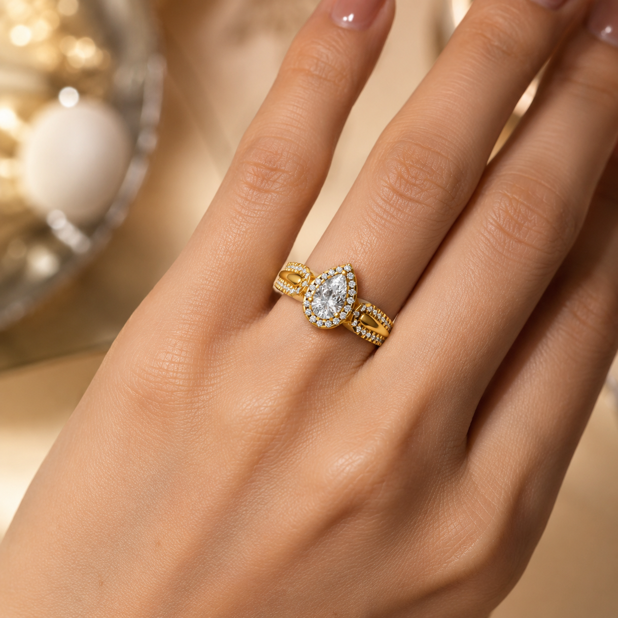 18K Gold CVD Diamond Engagement Ring VVS EF PEAR Cut