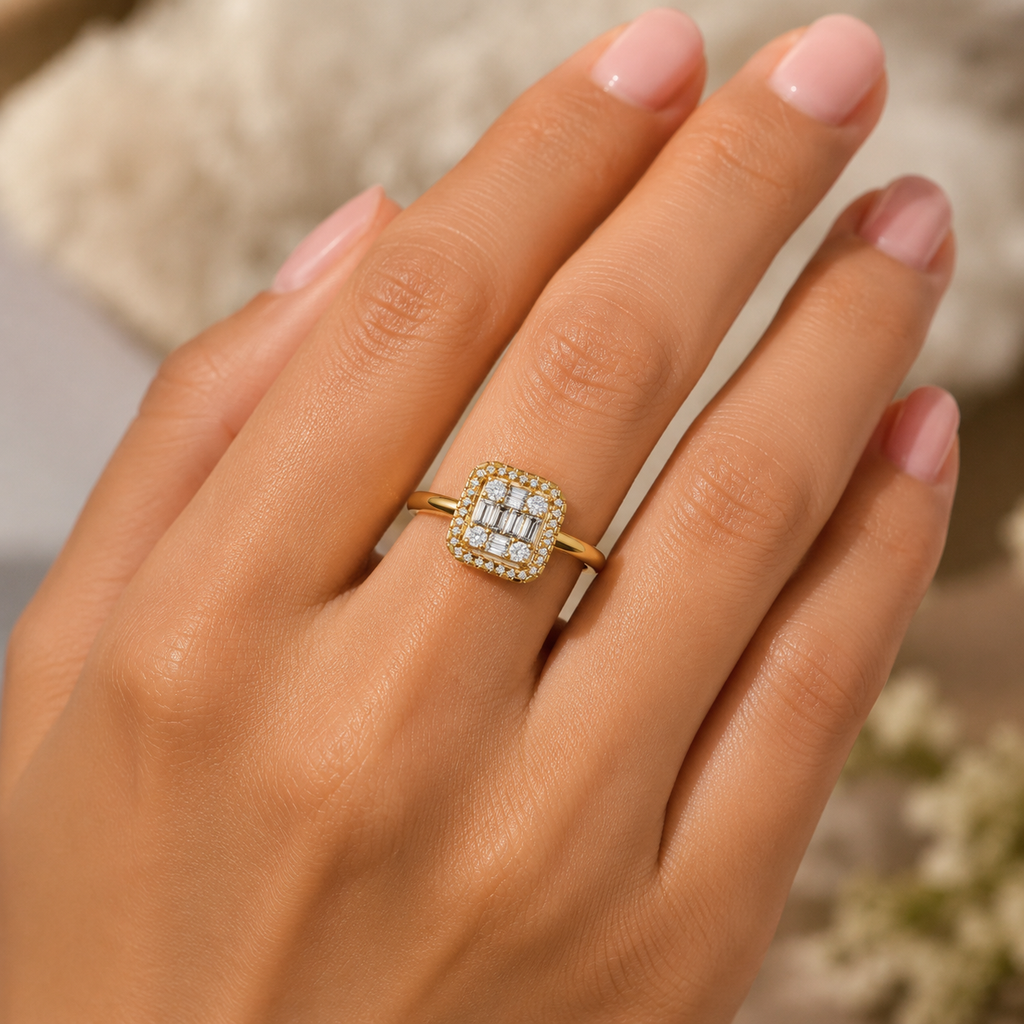 18K Gold Halo CVD Diamond Ring VVS EF | Luxury Engagement Ring