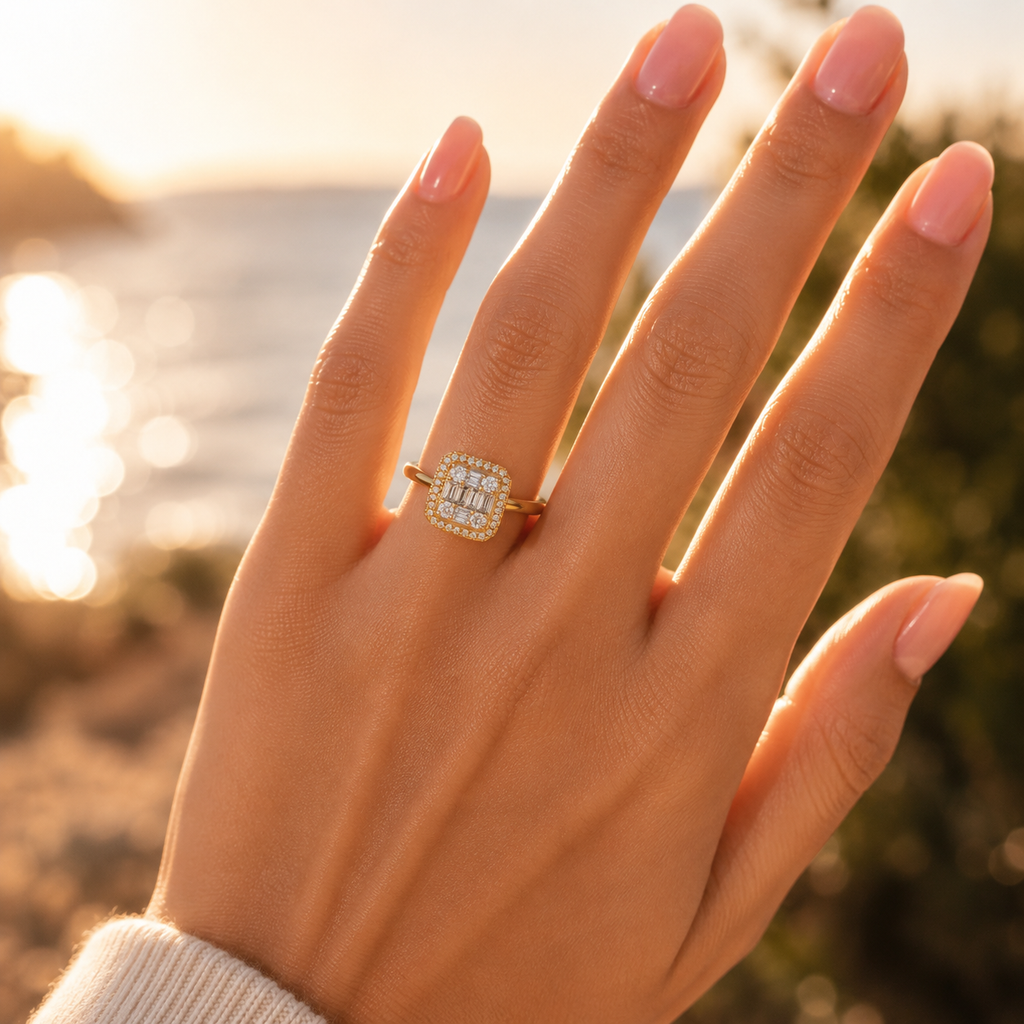 18K Gold Halo CVD Diamond Ring VVS EF | Luxury Engagement Ring