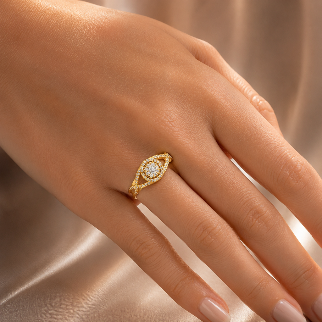 18K Gold Halo Split Shank CVD Diamond Ring VVS (0.61 Ct)