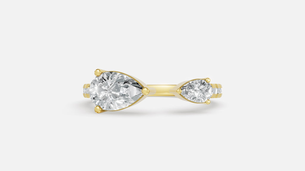 18K gold pear shape diamond ring VVS clarity luxury ring front view
