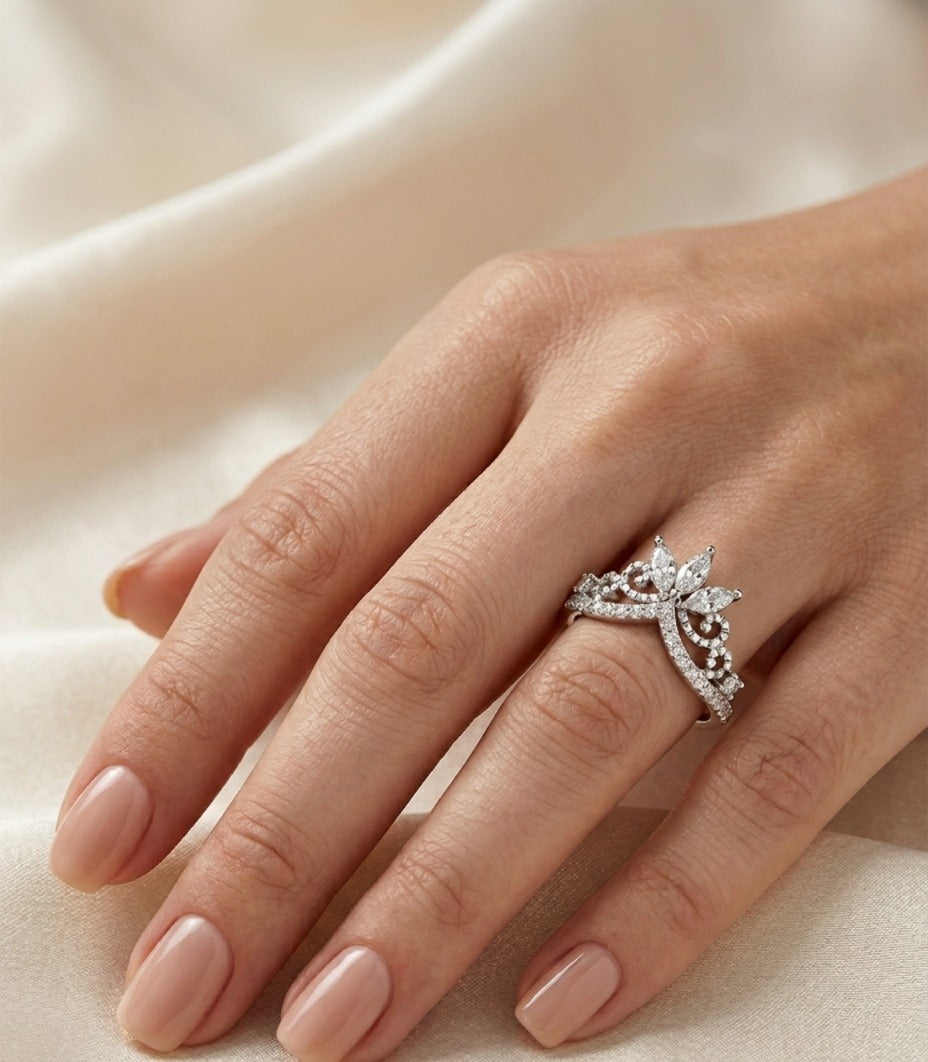 Silver Diamond Ring Minimal Luxury VVS Clarity Band