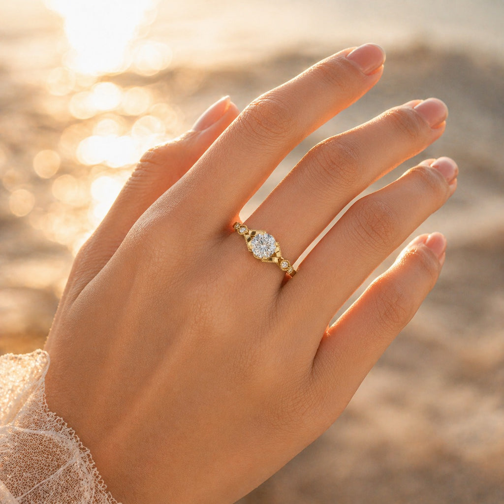 18K Gold CVD Diamond Engagement Ring VVS EF Clarity (0.05ct)