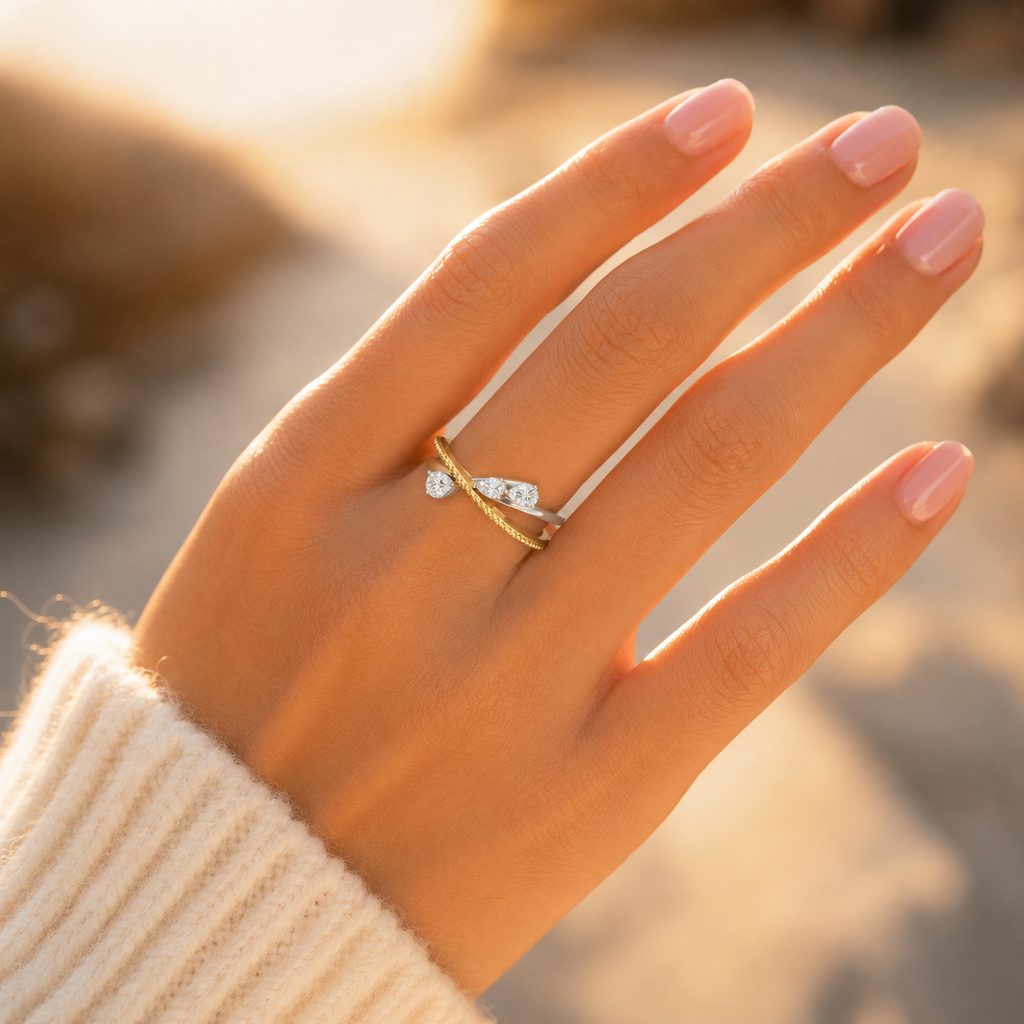18K gold pear cut CVD diamond ring on hand 