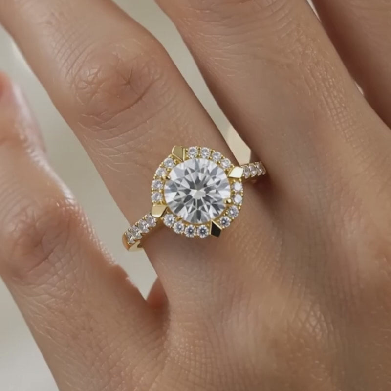 18K Gold CVD Diamond Engagement Ring VVS (0.724 Ct)