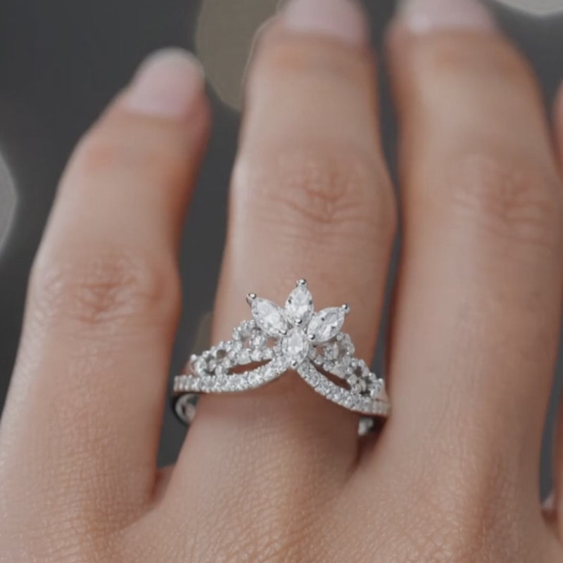 Silver Diamond Ring Minimal Luxury VVS Clarity Band
